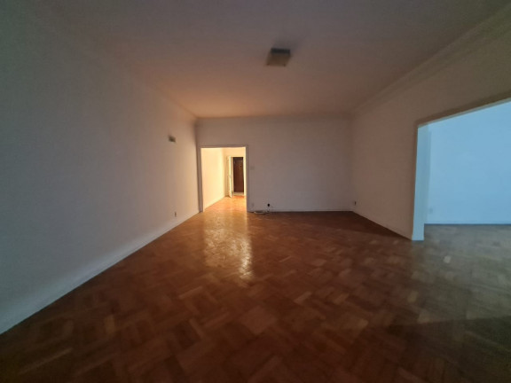 Imagem Apartamento com 3 Quartos à Venda, 220 m²em Copacabana - Rio de Janeiro Imagem Apartamento com 3 Quartos à Venda, 220 m²em Copacabana - Rio de Janeiro