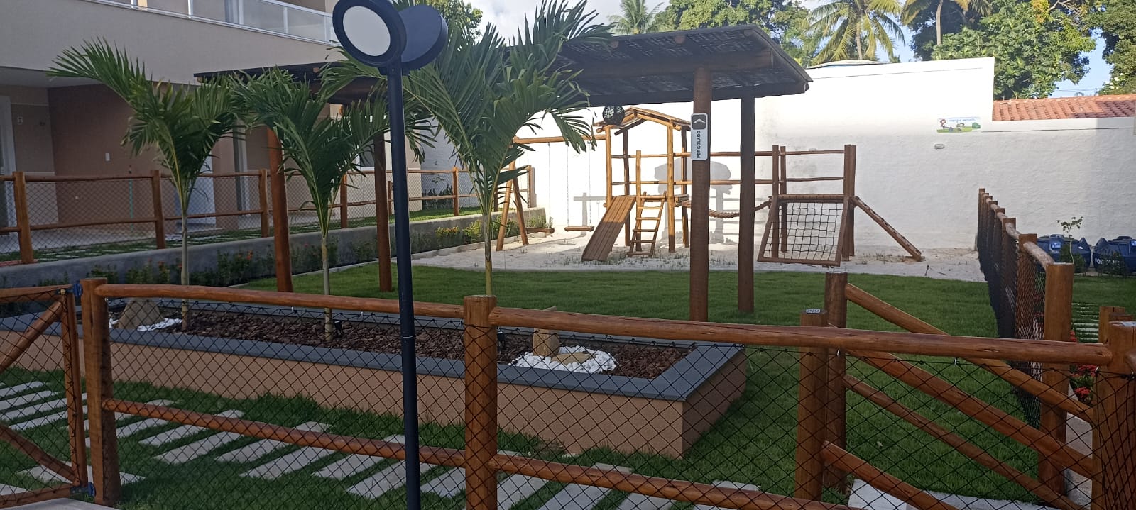 Imagem Apartamento com 2 Quartos à Venda, 72 m²em Vila de Abrantes (Abrantes) - Camaçari
