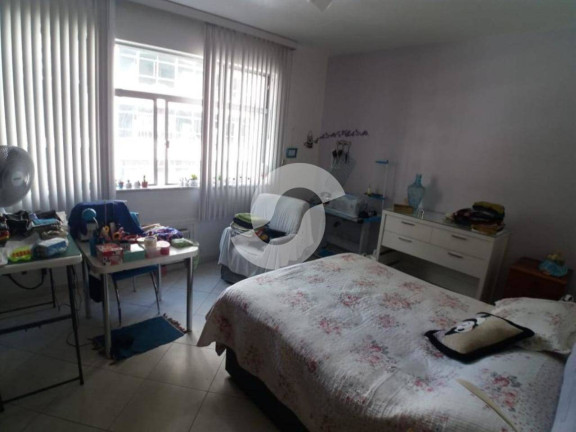 Imagem Apartamento com 4 Quartos à Venda, 222 m² em Icaraí - Niterói
