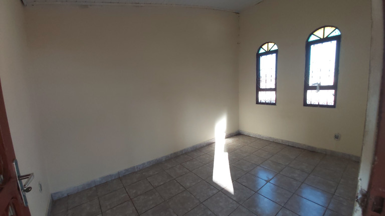 Imagem Casa com 3 Quartos à Venda, 140 m² em Guanandi - Campo Grande