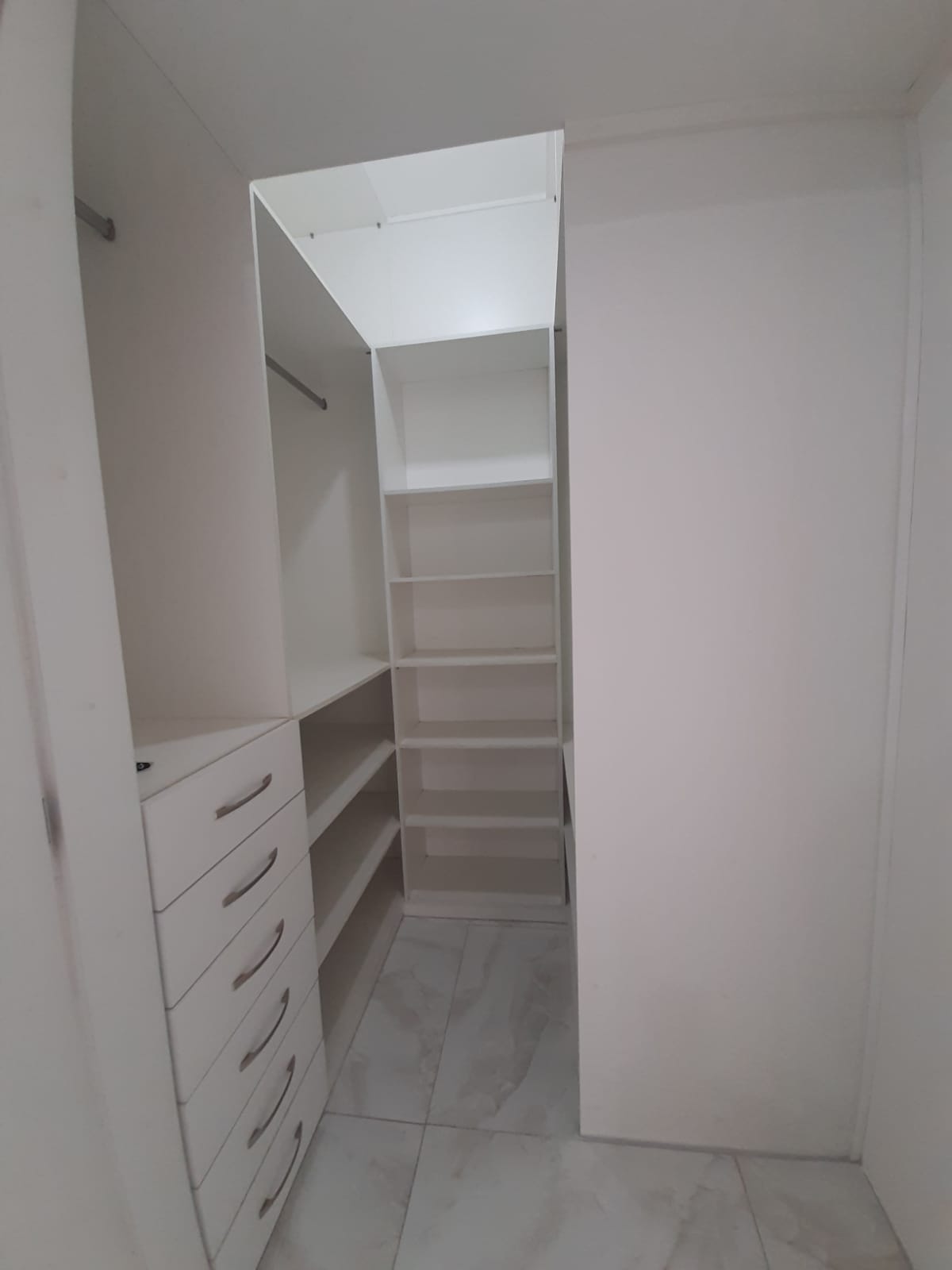 Imagem Casa com 2 Quartos à Venda, 113 m²em Jardim Residencial Guimarães - Limeira Imagem Casa com 2 Quartos à Venda, 113 m²em Jardim Residencial Guimarães - Limeira
