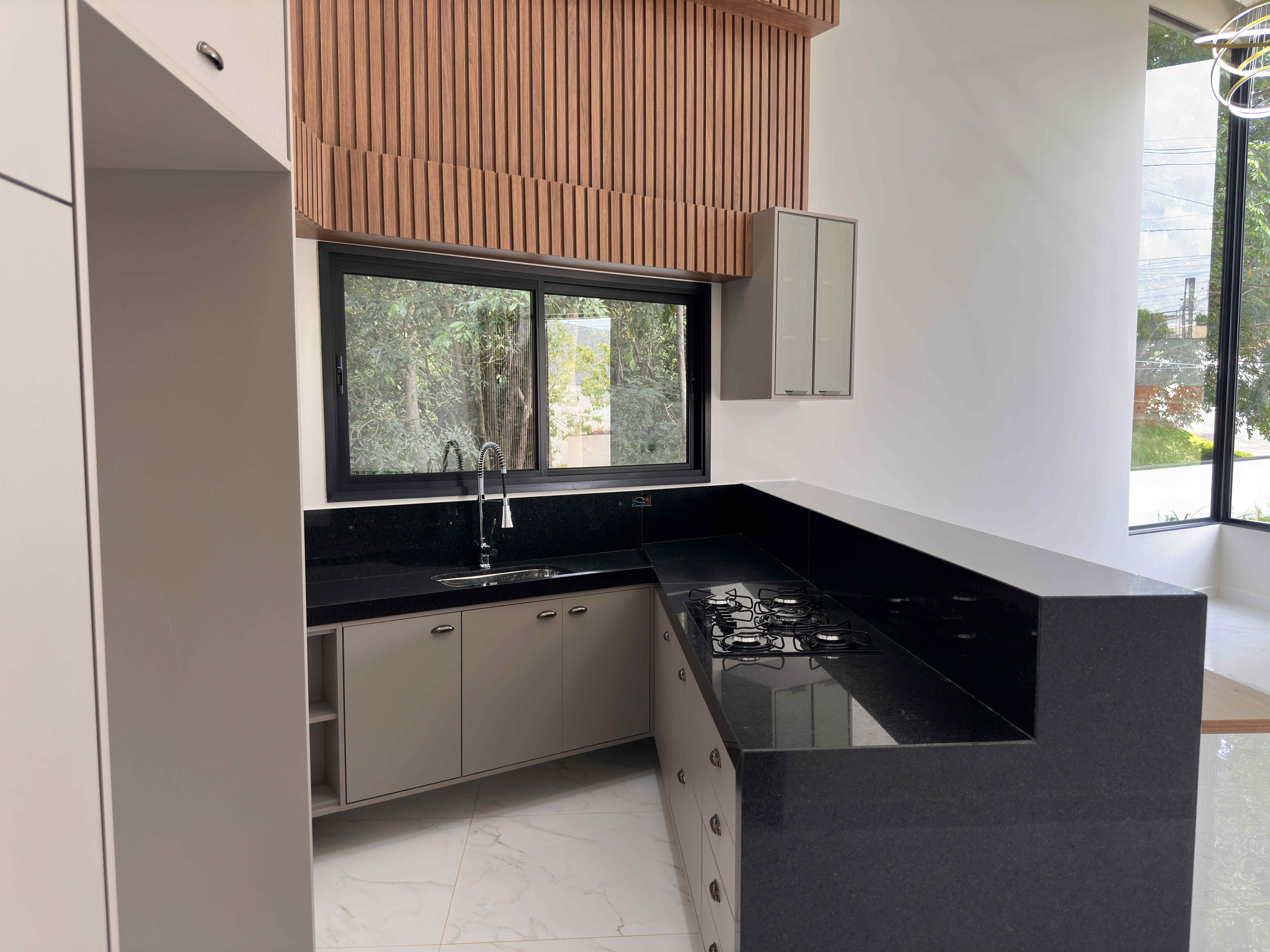 Imagem Casa de Condomínio com 4 Quartos à Venda, 175 m²em Jardim Guarujá - Salto