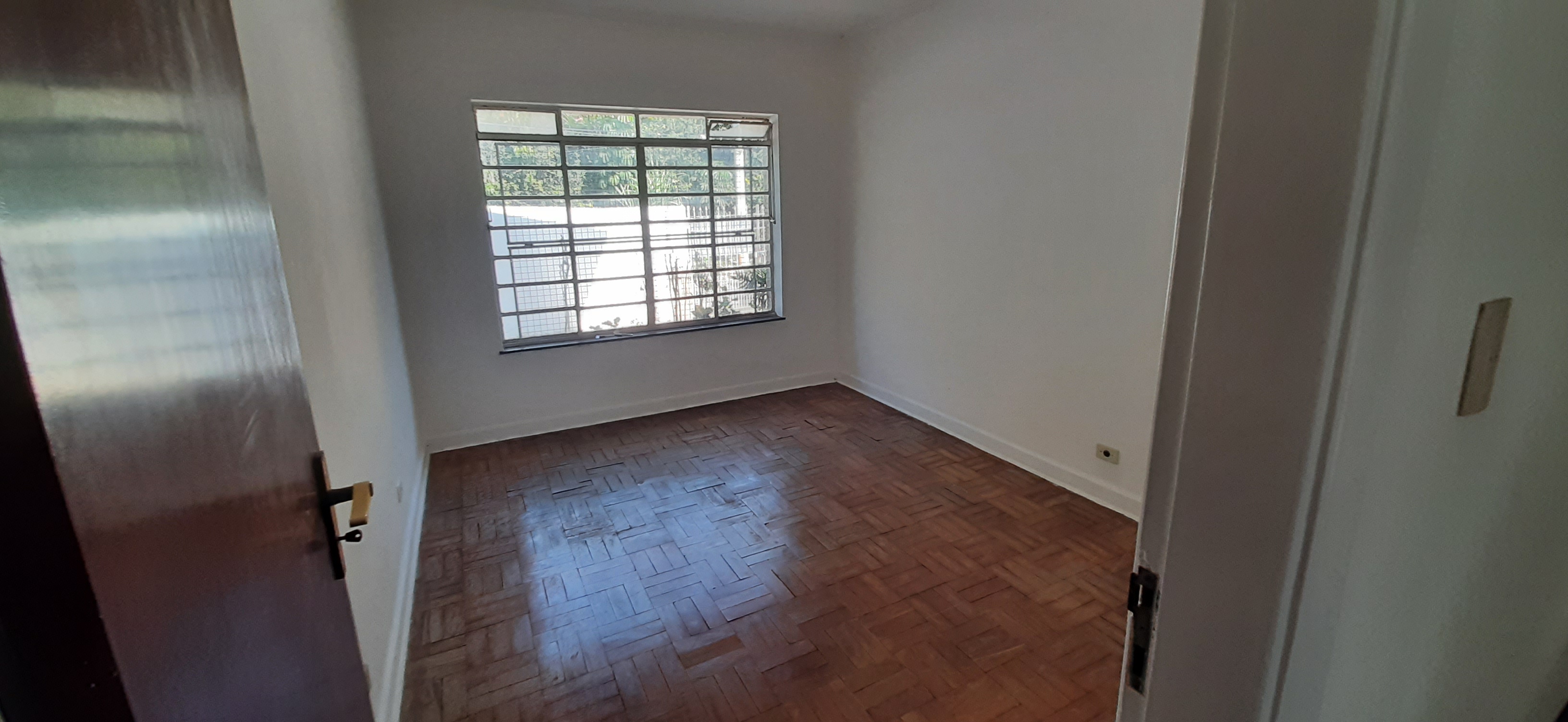 Imagem Sobrado com 4 Quartos à Venda, 312 m²em Sumaré - São Paulo Imagem Sobrado com 4 Quartos à Venda, 312 m²em Sumaré - São Paulo