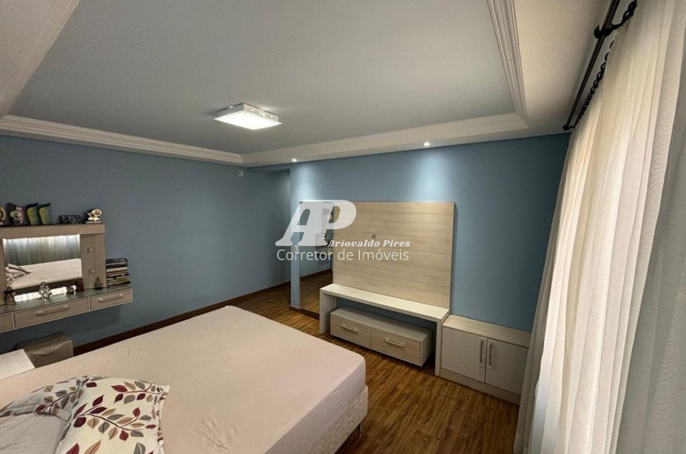 Imagem Casa com 3 Quartos à Venda, 259 m²em Orfãs - Ponta Grossa Imagem Casa com 3 Quartos à Venda, 259 m²em Orfãs - Ponta Grossa