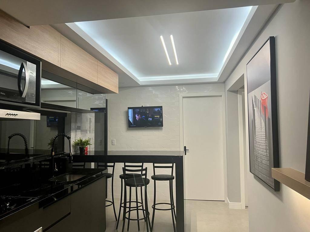 Imagem Apartamento com 2 Quartos à Venda, 130 m²em Centro - Balneário Camboriú