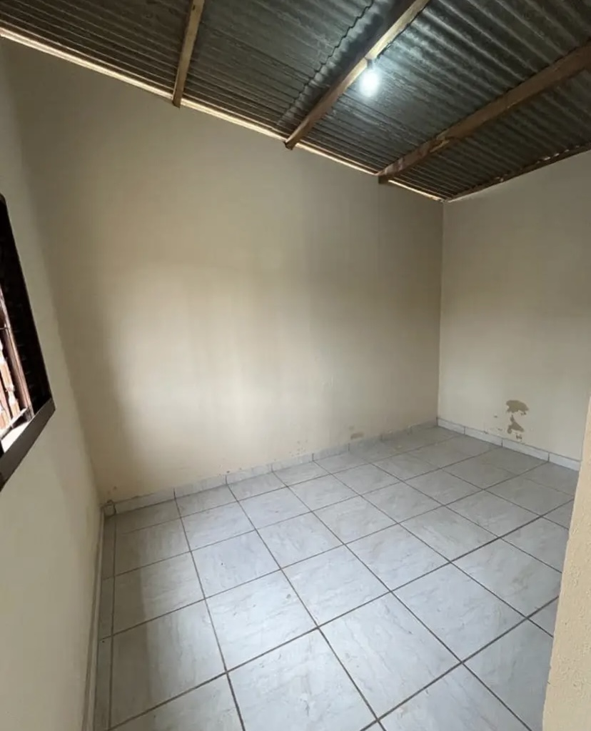 Imagem Casa com 1 Quarto à Venda, 175 m²em Jardim São Domingos - Campinas Imagem Casa com 1 Quarto à Venda, 175 m²em Jardim São Domingos - Campinas