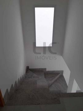 Imagem Casa com 3 Quartos à Venda, 176 m²em Jardim Mirabel - Goiânia