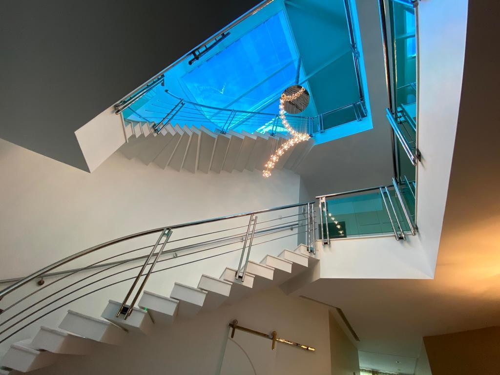 Imagem Casa de Condomínio com 6 Quartos à Venda, 700 m² em Barra da Tijuca - Rio de Janeiro Imagem Casa de Condomínio com 6 Quartos à Venda, 700 m² em Barra da Tijuca - Rio de Janeiro