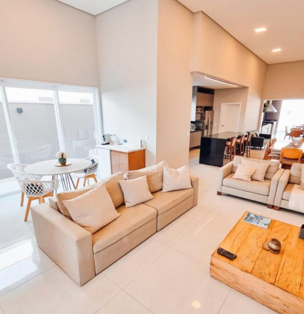 Imagem Casa de Condomínio com 3 Quartos à Venda, 270 m²em Medeiros - Jundiaí