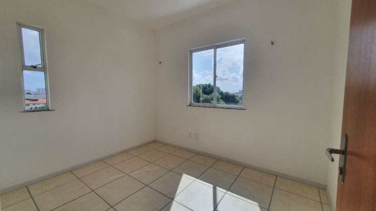 Imagem Apartamento com 3 Quartos à Venda, 54 m² em Montese - Fortaleza