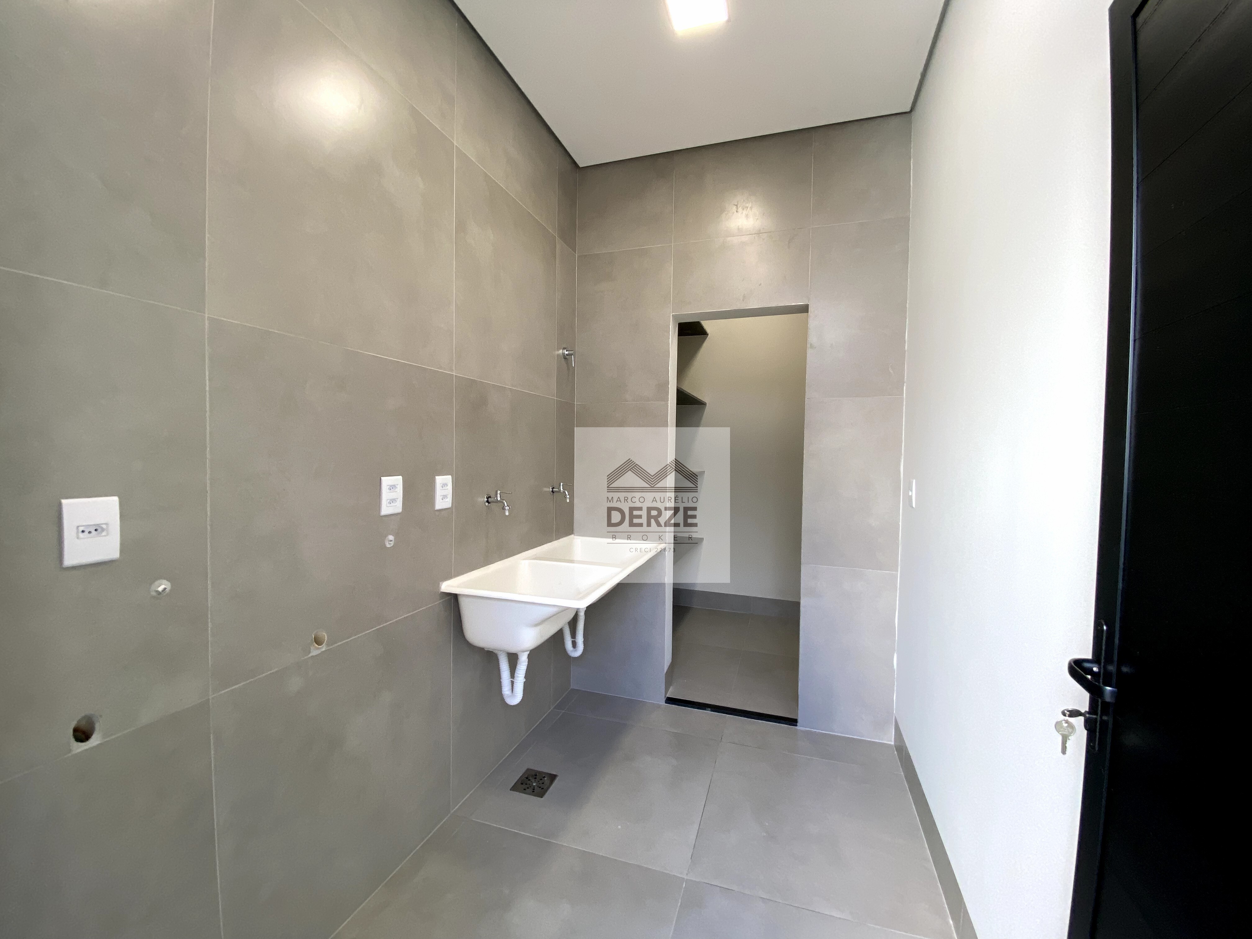 Imagem Casa com 3 Quartos à Venda, 210 m²em Vigilato Pereira - Uberlândia Imagem Casa com 3 Quartos à Venda, 210 m²em Vigilato Pereira - Uberlândia