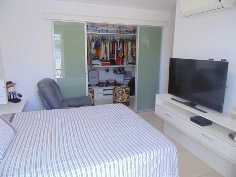 Imagem Cobertura com 4 Quartos à Venda, 299 m²em Piratininga - Niterói