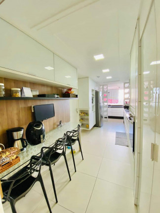 Imagem Apartamento com 4 Quartos à Venda, 160 m² em Lagoa Nova - Natal Imagem Apartamento com 4 Quartos à Venda, 160 m² em Lagoa Nova - Natal