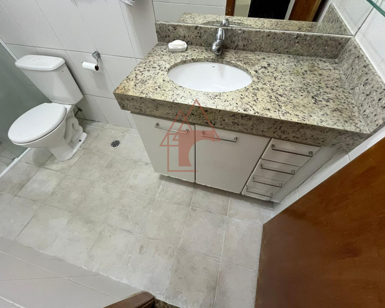 Imagem Sobrado com 3 Quartos à Venda, 151 m²em Embaré - Santos