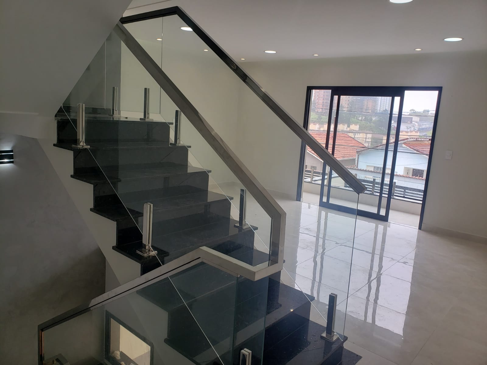 Imagem Sobrado com 3 Quartos à Venda, 201 m²em Demarchi - São Bernardo do Campo