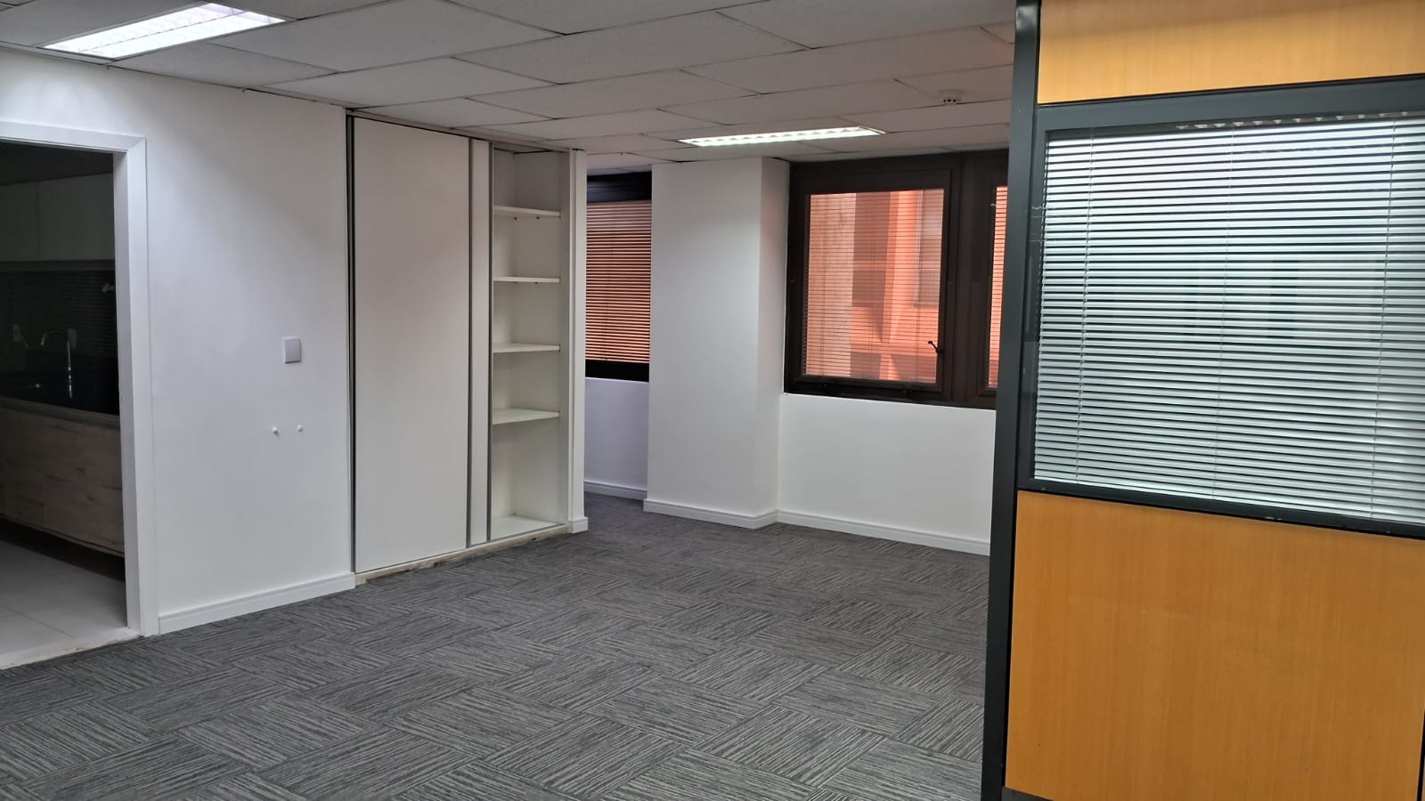 Imagem Sala Comercial à Venda ou Locação, 316 m² em Bela Vista - São Paulo