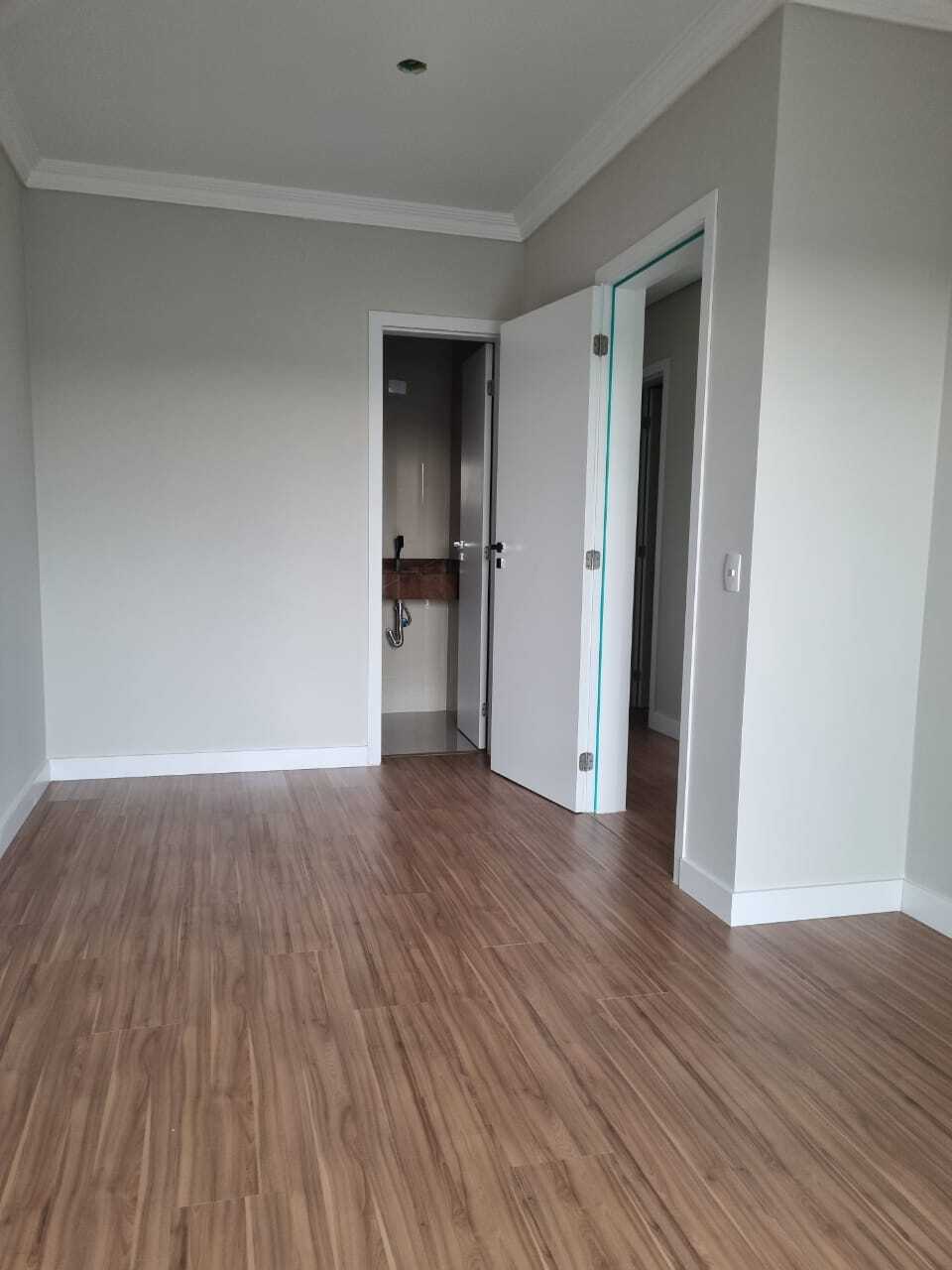 Imagem Sobrado com 3 Quartos à Venda, 125 m²em Boqueirão - Curitiba
