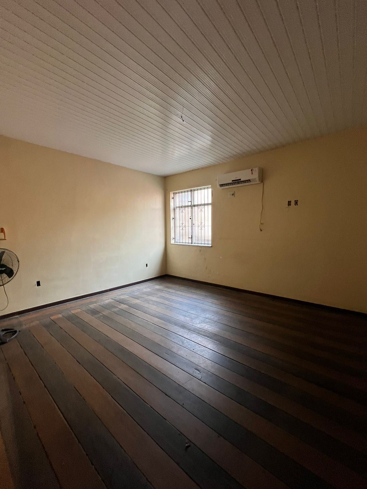 Imagem Casa com 8 Quartos à Venda, 420 m²em Batista Campos - Belém Imagem Casa com 8 Quartos à Venda, 420 m²em Batista Campos - Belém