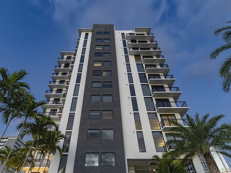 Apartamento com 2 Quartos à Venda ou Locação, 85 m² em Itaim Bibi - São Paulo