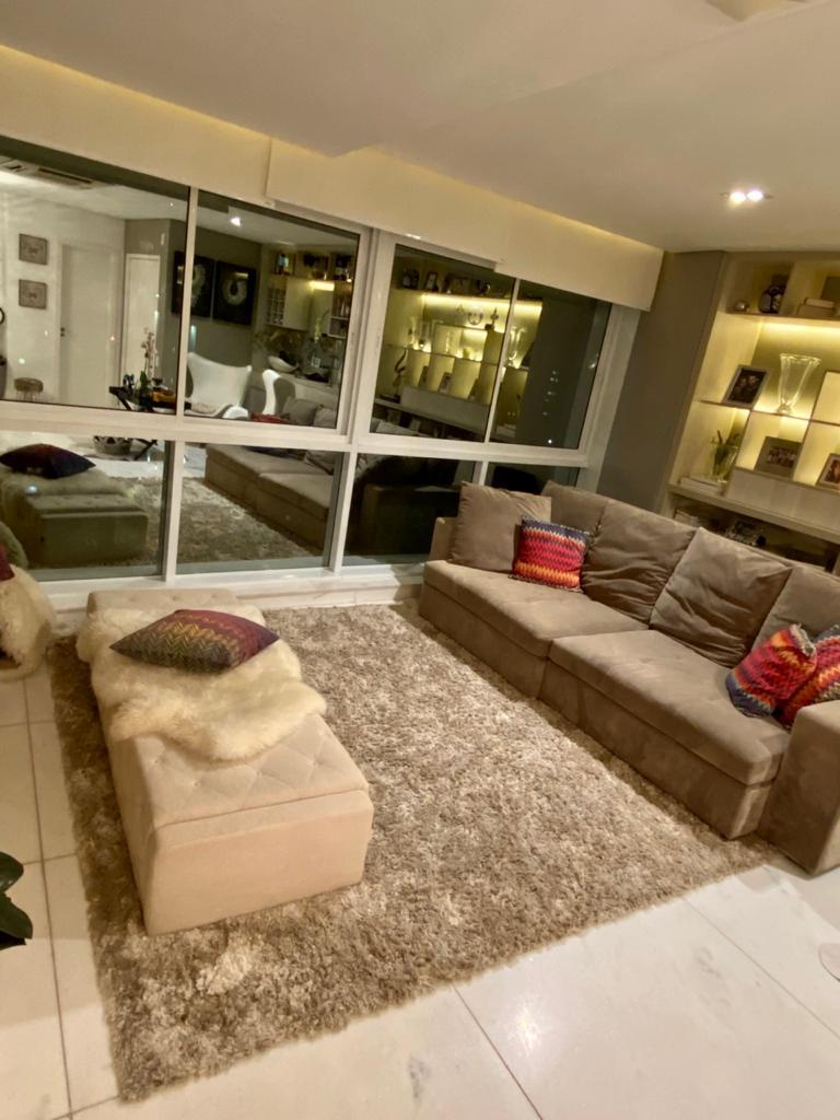 Imagem Apartamento com 2 Quartos à Venda, 135 m²em Cambuí - Campinas