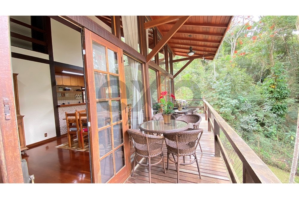 Imagem Casa de Condomínio com 5 Quartos à Venda, 317 m² em Itaipava - Petrópolis