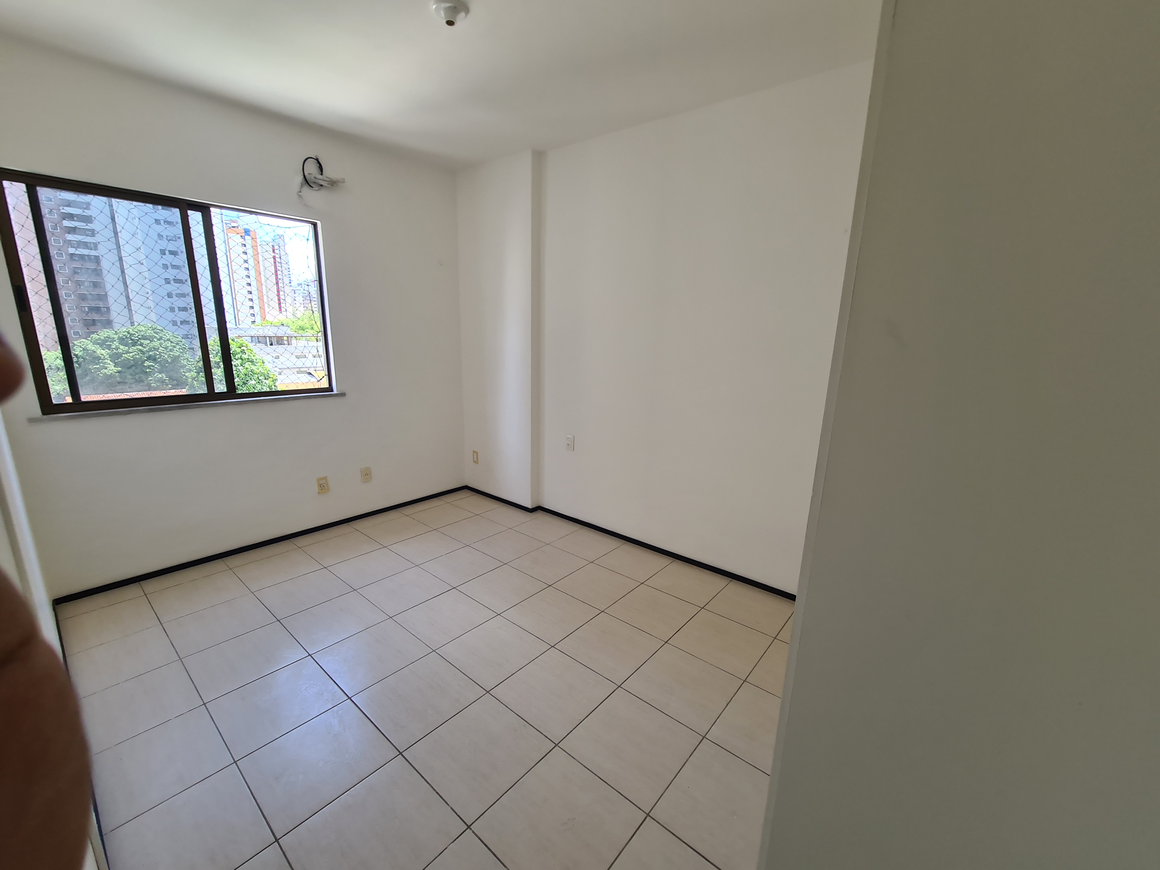 Imagem Apartamento com 3 Quartos para Alugar, 83 m²em Meireles - Fortaleza Imagem Apartamento com 3 Quartos para Alugar, 83 m²em Meireles - Fortaleza