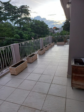 Imagem Casa com 4 Quartos à Venda, 335 m² em Parque 10 de Novembro - Manaus Imagem Casa com 4 Quartos à Venda, 335 m² em Parque 10 de Novembro - Manaus