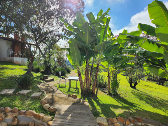 Imagem Chácara com 8 Quartos à Venda,  em Jardim Santa Vitória (Canguera) - São Roque