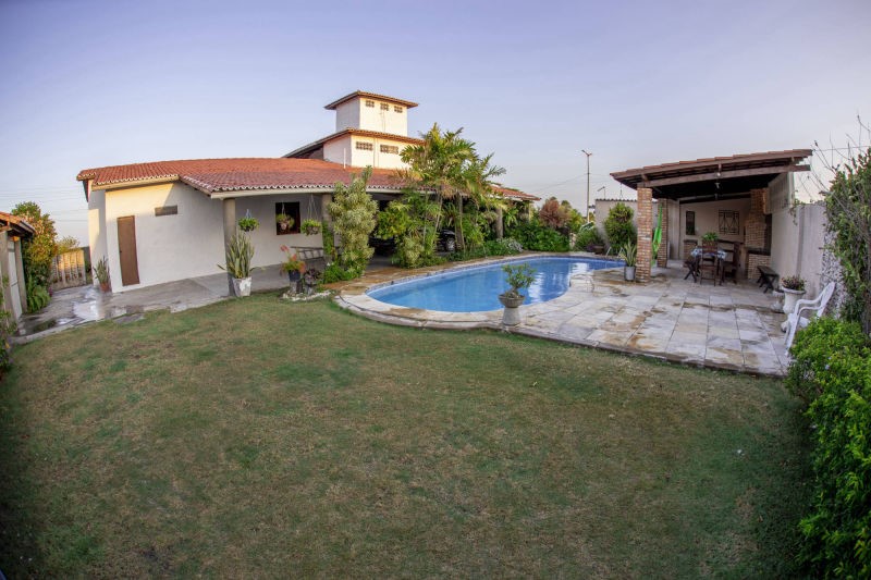 Imagem Casa com 6 Quartos à Venda, 412 m² em Pacheco - Caucaia Imagem Casa com 6 Quartos à Venda, 412 m² em Pacheco - Caucaia