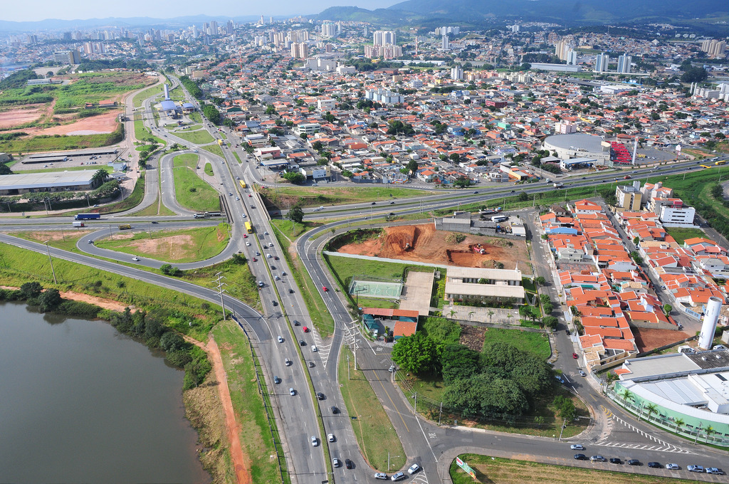 Imagem Terreno em Condomínio à Venda, 125 m²em Medeiros - Jundiaí