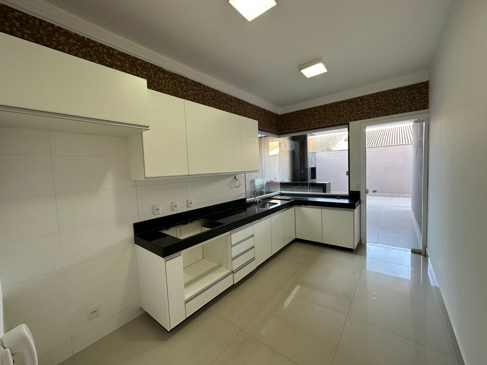 Imagem Casa com 3 Quartos à Venda, 150 m²em Alto Umuarama - Uberlândia Imagem Casa com 3 Quartos à Venda, 150 m²em Alto Umuarama - Uberlândia