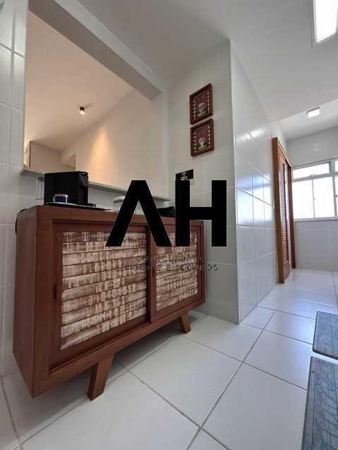 Imagem Apartamento com 2 Quartos à Venda, 80 m²em Camboinhas - Niterói