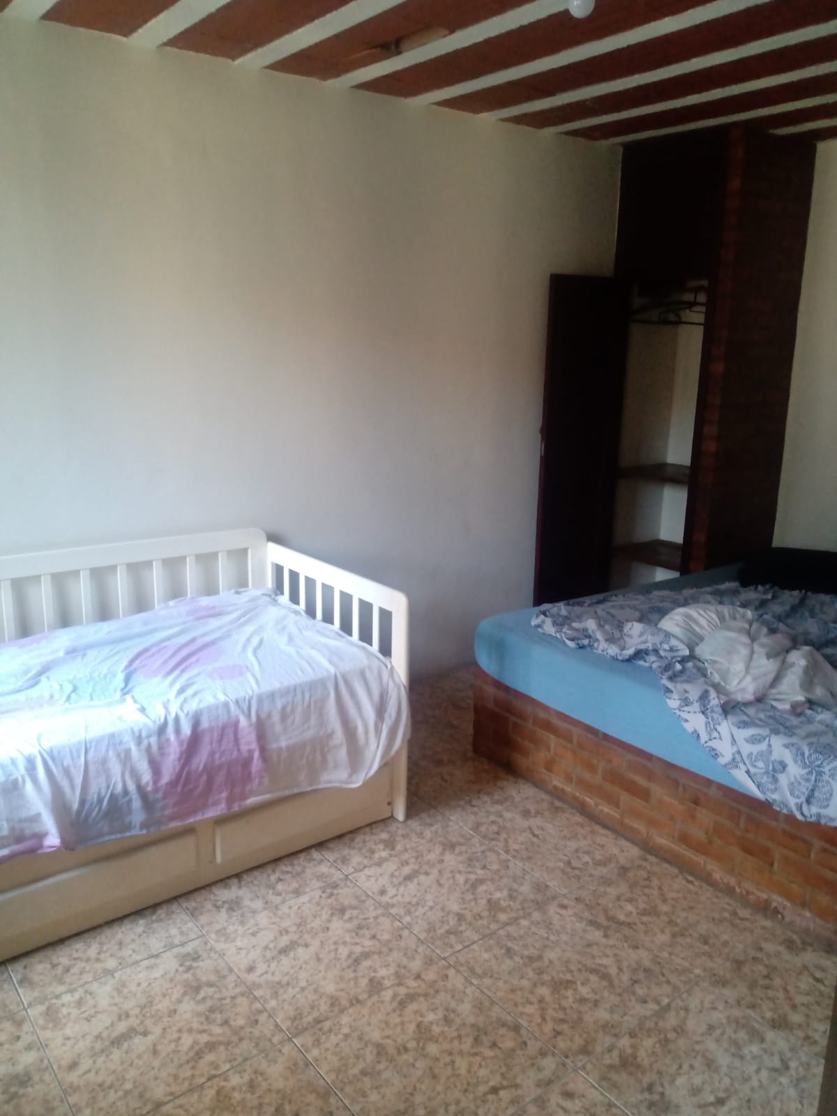 Imagem Casa com 5 Quartos para Alugar, 180 m² em Braga - Cabo Frio Imagem Casa com 5 Quartos para Alugar, 180 m² em Braga - Cabo Frio