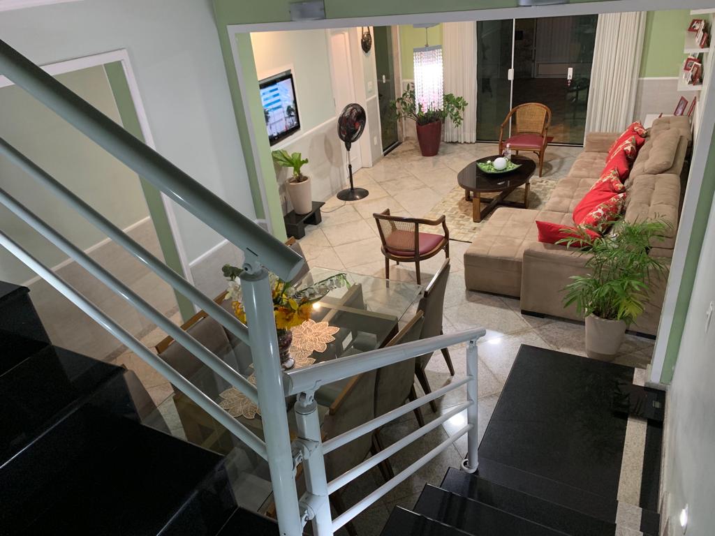 Imagem Casa com 6 Quartos à Venda, 258 m² em Bangu - Rio de Janeiro