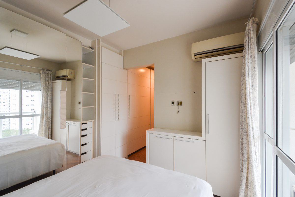 Imagem Apartamento com 3 Quartos à Venda, 124 m² em Vila Uberabinha - São Paulo