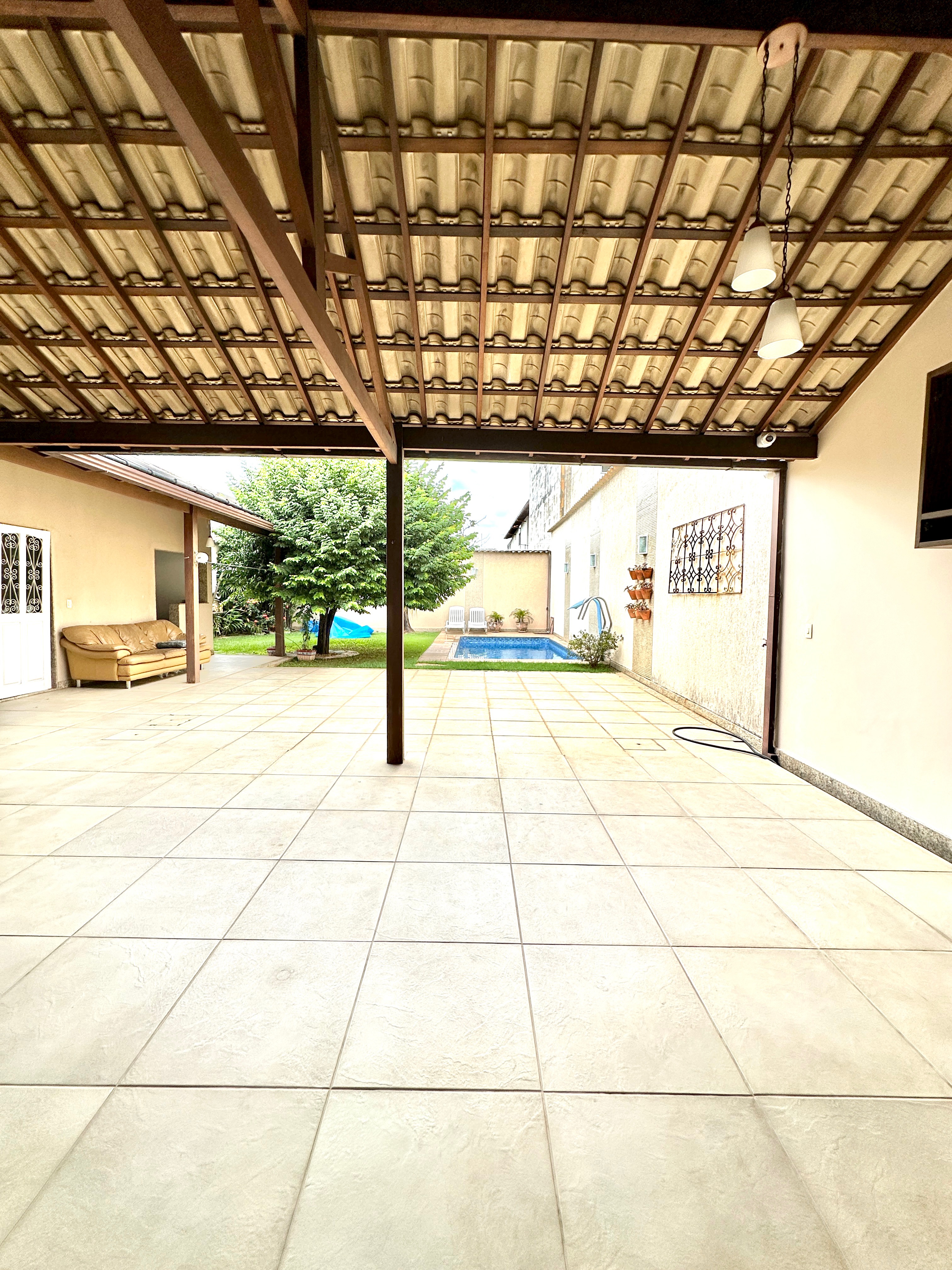 Imagem Casa com 4 Quartos à Venda, 360 m²em Itapoã - Belo Horizonte Imagem Casa com 4 Quartos à Venda, 360 m²em Itapoã - Belo Horizonte