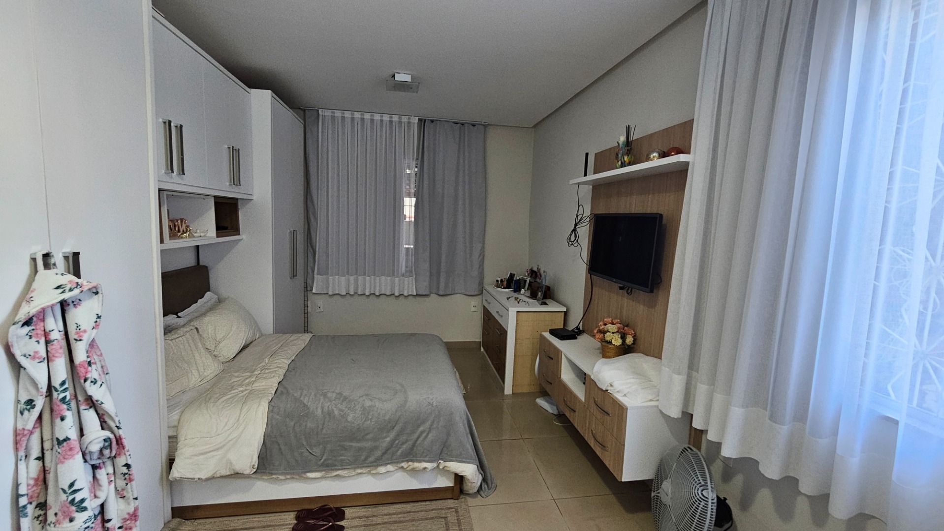 Imagem Casa com 2 Quartos à Venda, 95 m² em Santa Luzia - Juiz de Fora Imagem Casa com 2 Quartos à Venda, 95 m² em Santa Luzia - Juiz de Fora