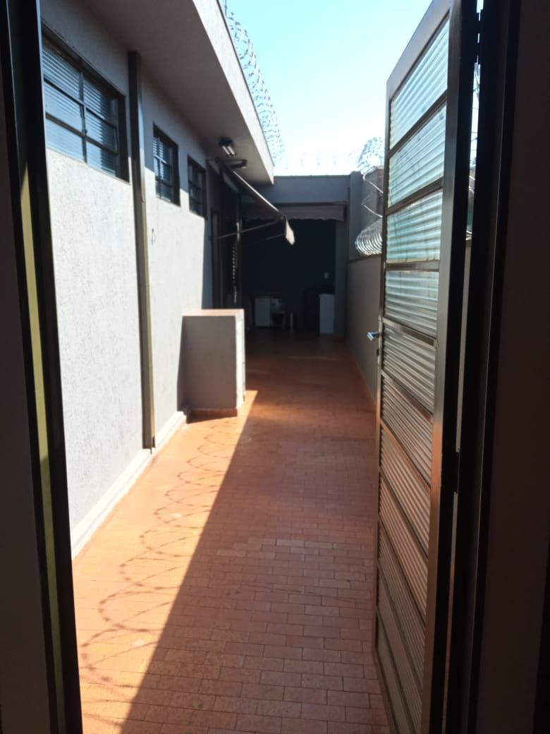 Imagem Casa com 3 Quartos à Venda, 180 m²em Jardim Castelo Branco - Ribeirão Preto Imagem Casa com 3 Quartos à Venda, 180 m²em Jardim Castelo Branco - Ribeirão Preto
