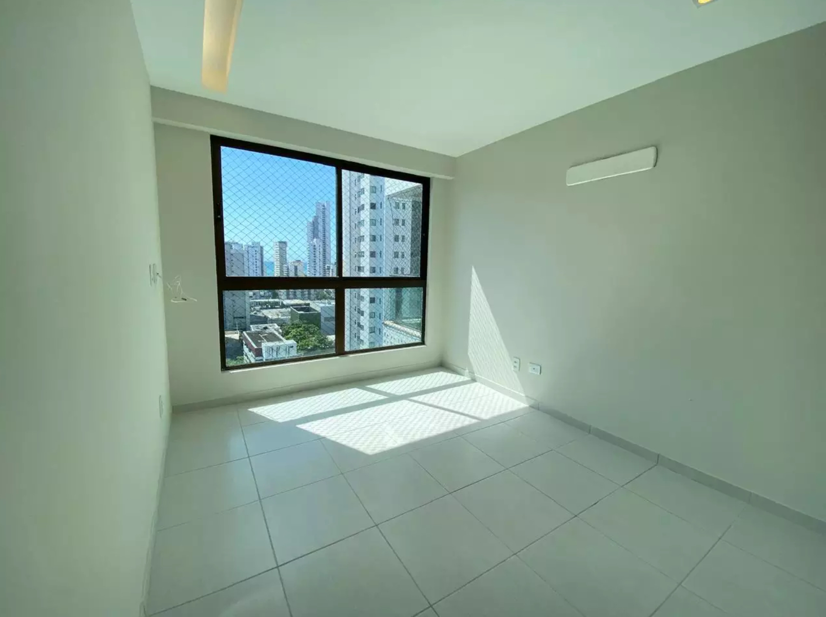 Imagem Apartamento com 4 Quartos à Venda, 138 m²em Boa Viagem - Recife
