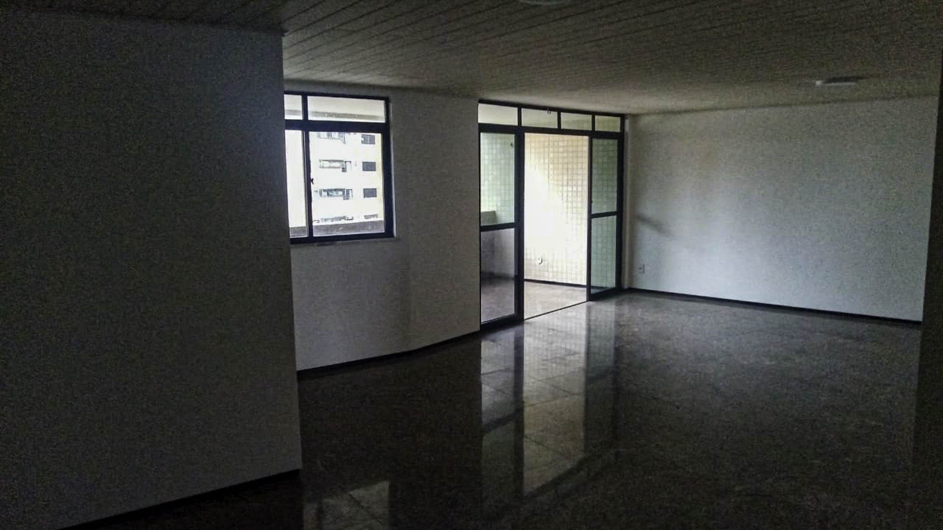 Imagem Apartamento com 3 Quartos à Venda, 170 m²em Meireles - Fortaleza