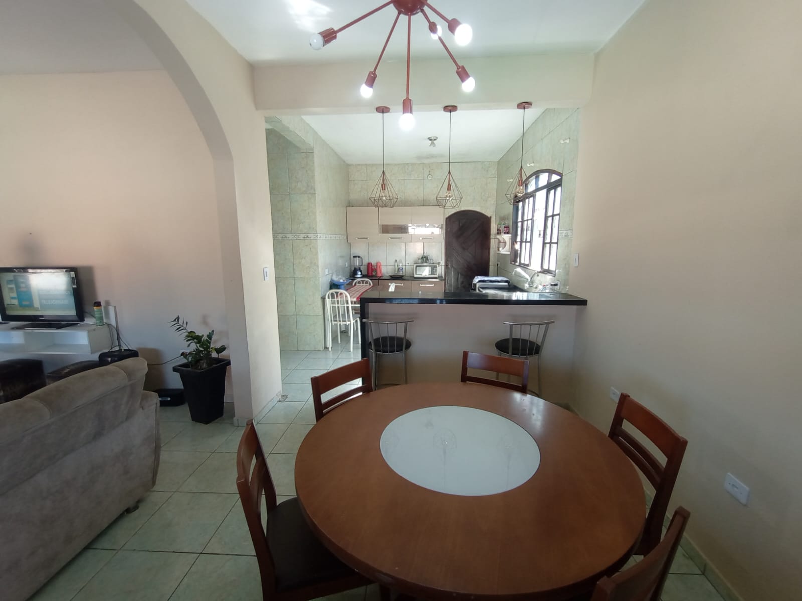 Imagem Casa com 3 Quartos à Venda, 130 m²em Jardim Virgínia - Guarujá Imagem Casa com 3 Quartos à Venda, 130 m²em Jardim Virgínia - Guarujá