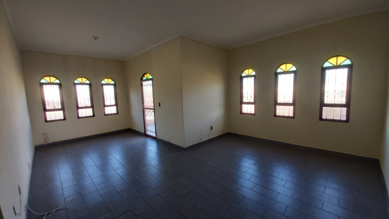 Imagem Casa com 3 Quartos à Venda, 140 m² em Guanandi - Campo Grande