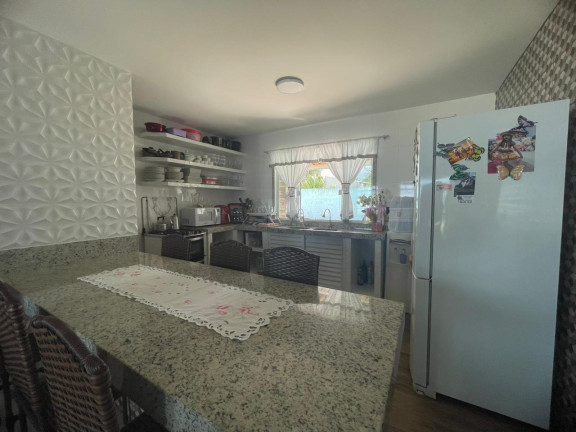 Imagem Casa com 5 Quartos à Venda, em Mariluz - Itapoá Imagem Casa com 5 Quartos à Venda, em Mariluz - Itapoá