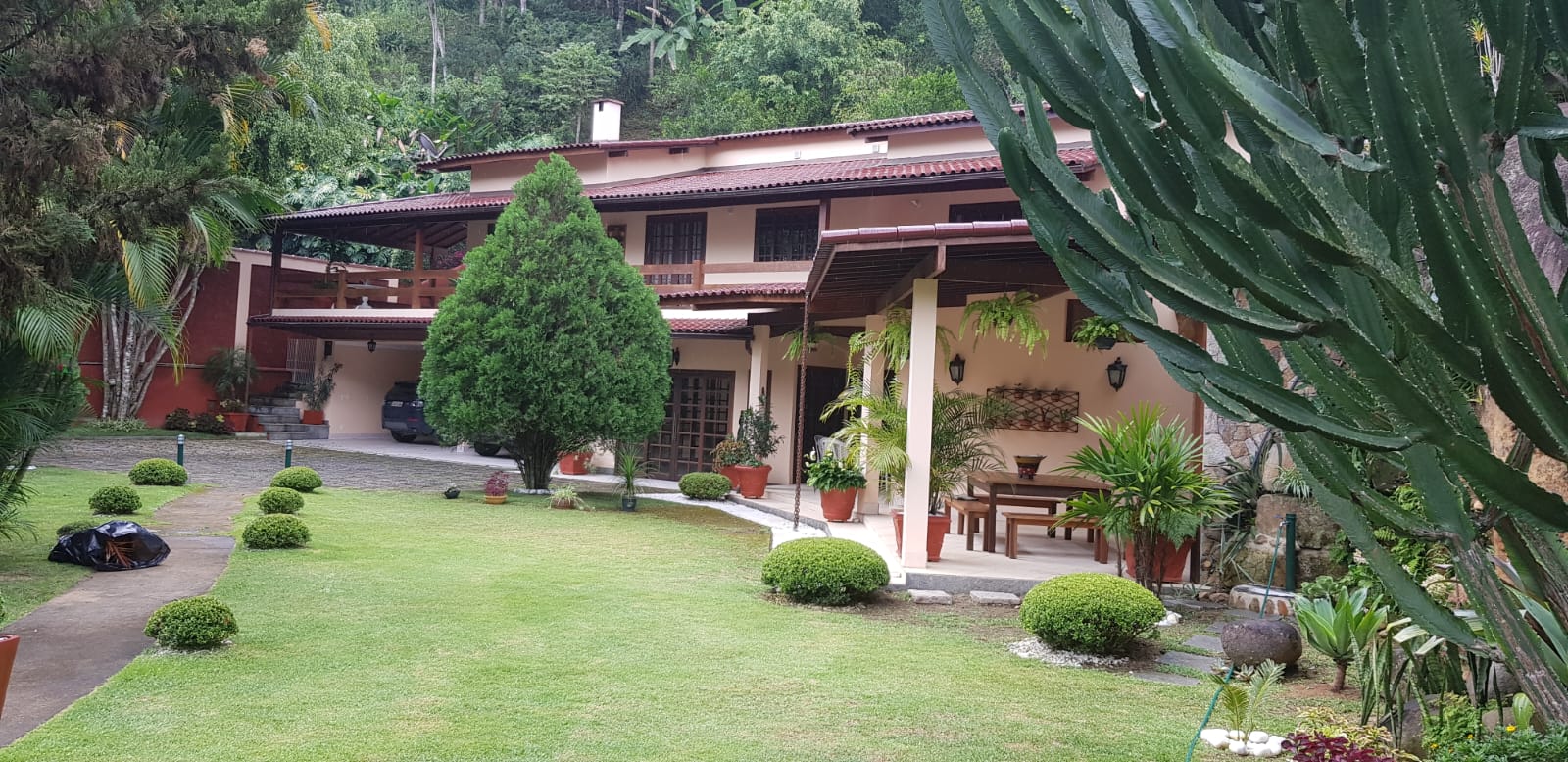 Imagem Casa de Condomínio com 9 Quartos à Venda, 520 m² em Itaipava - Petrópolis Imagem Casa de Condomínio com 9 Quartos à Venda, 520 m² em Itaipava - Petrópolis