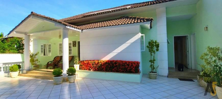 Imagem Casa com 6 Quartos à Venda, 616 m² em Taquara - Rio de Janeiro Imagem Casa com 6 Quartos à Venda, 616 m² em Taquara - Rio de Janeiro
