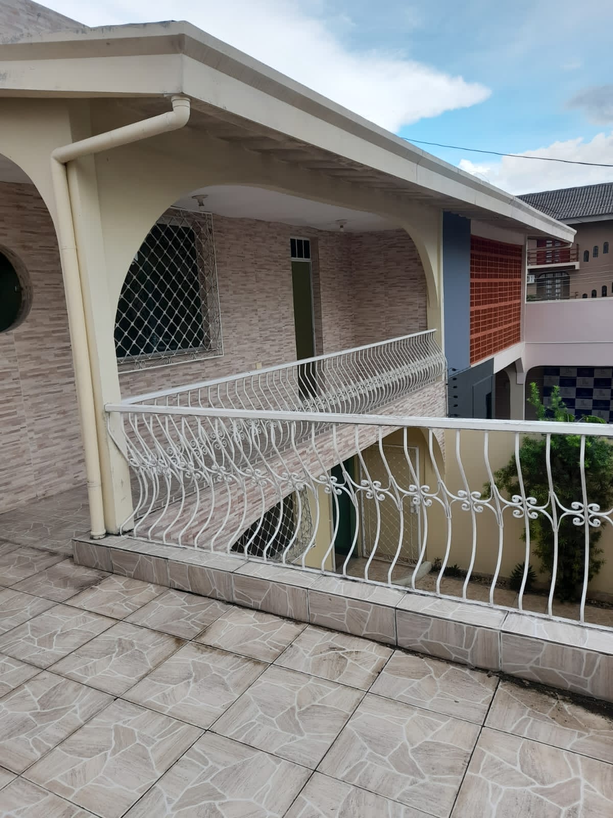 Imagem Casa com 5 Quartos à Venda ou Locação, 224 m²em Adrianópolis - Manaus Imagem Casa com 5 Quartos à Venda ou Locação, 224 m²em Adrianópolis - Manaus