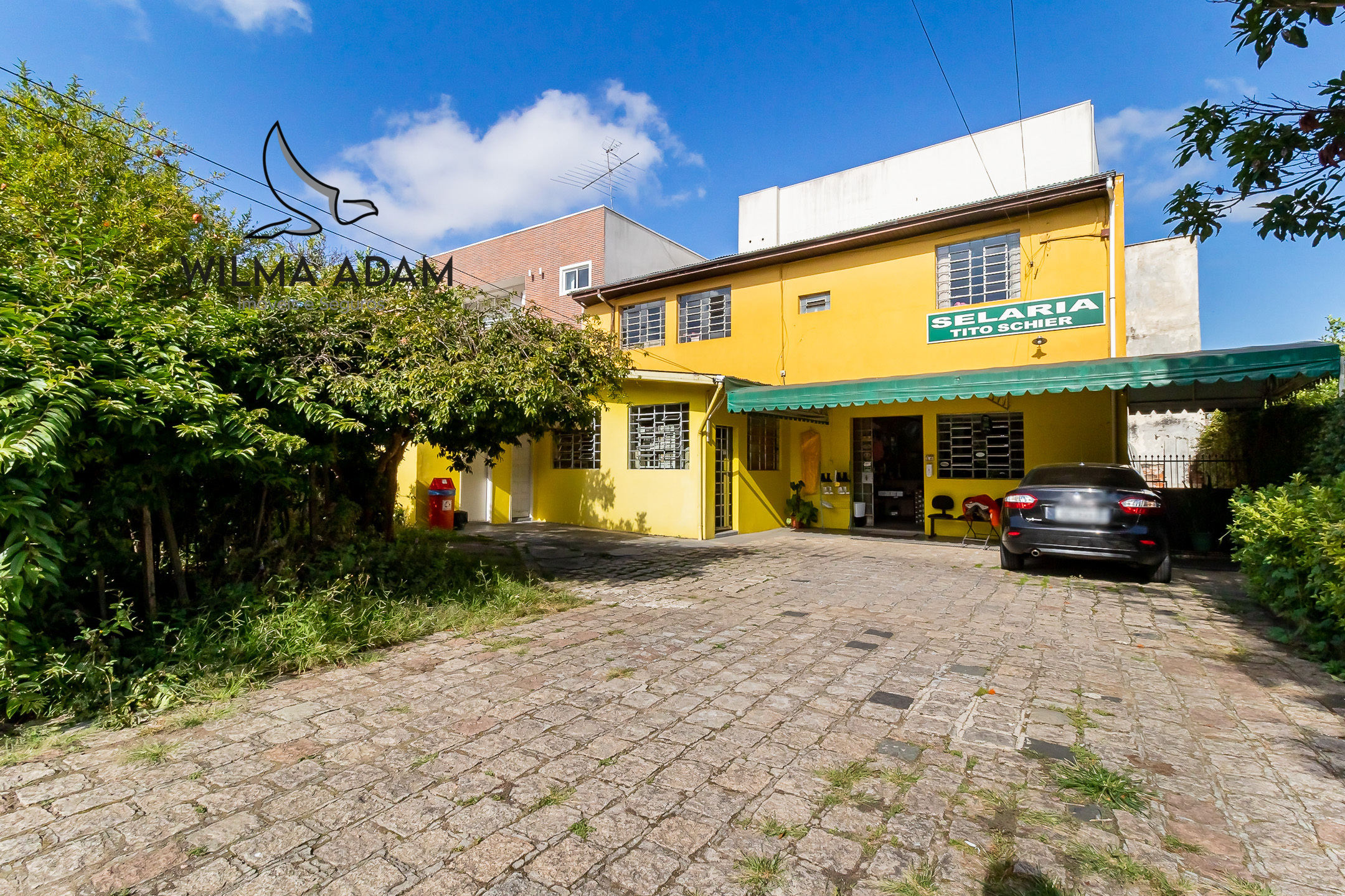 Imagem Terreno à Venda, 1.050 m²em Novo Mundo - Curitiba