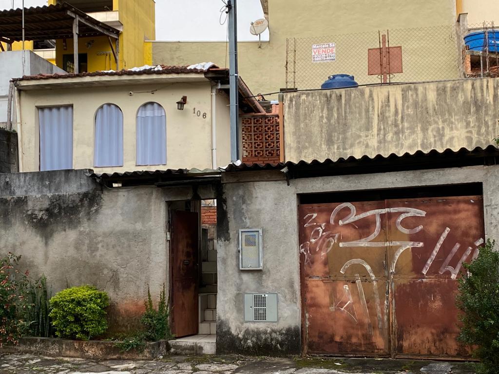 Casa com 2 Quartos à Venda, 110 m²em Vila Nhocune - São Paulo