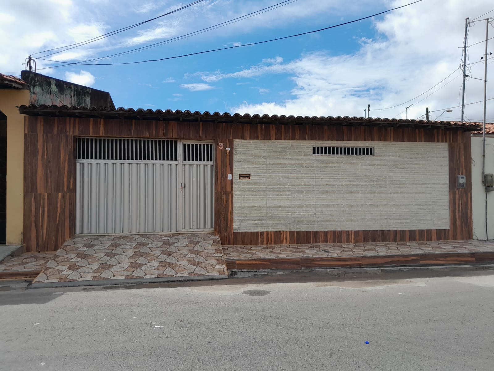 Imagem Casa com 3 Quartos à Venda, 200 m² em Cohatrac IV - São Luís Imagem Casa com 3 Quartos à Venda, 200 m² em Cohatrac IV - São Luís