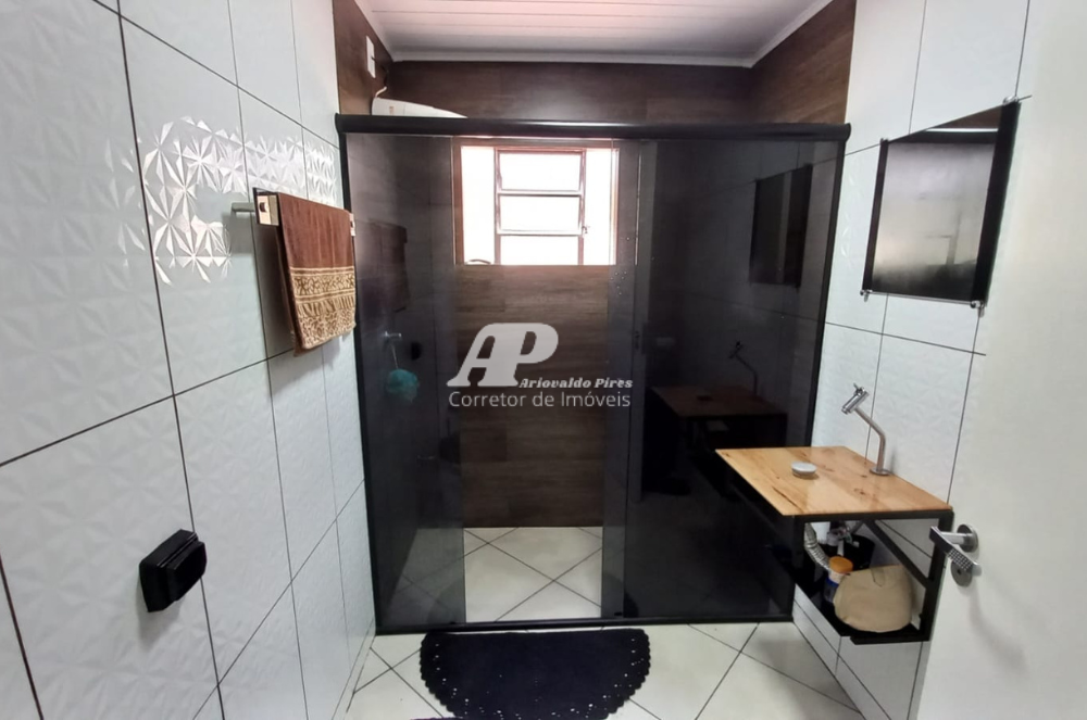 Imagem Casa com 5 Quartos à Venda, 214 m²em Contorno - Ponta Grossa Imagem Casa com 5 Quartos à Venda, 214 m²em Contorno - Ponta Grossa